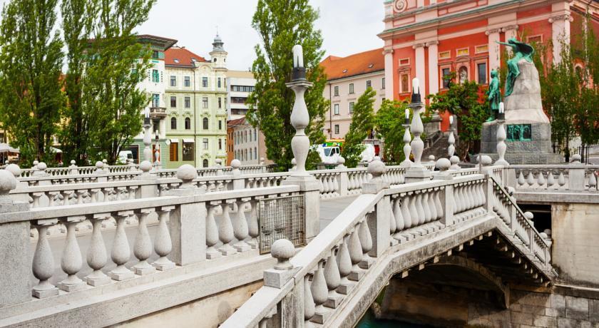 Bed and Breakfast Urban Homy Любляна Екстер'єр фото