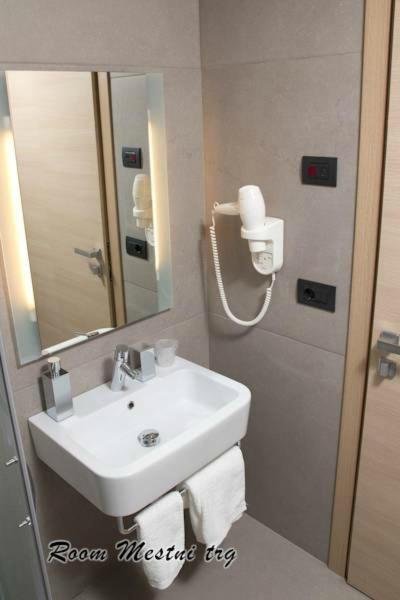 Bed and Breakfast Urban Homy Любляна Екстер'єр фото